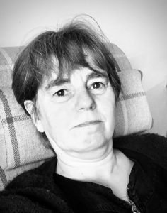 Photo of artist Corina Duyn